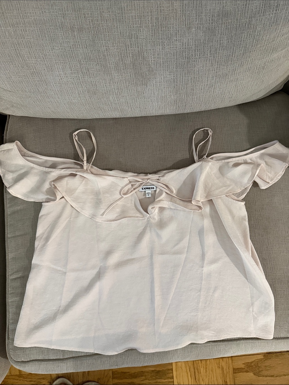 Express Ruffle Sleeve Blouse - Picture 2 of 6